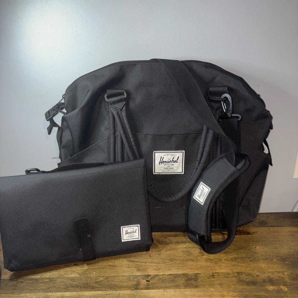 Herschel Baby Strand Sprout Shoulder Bag, Black, diaper bag